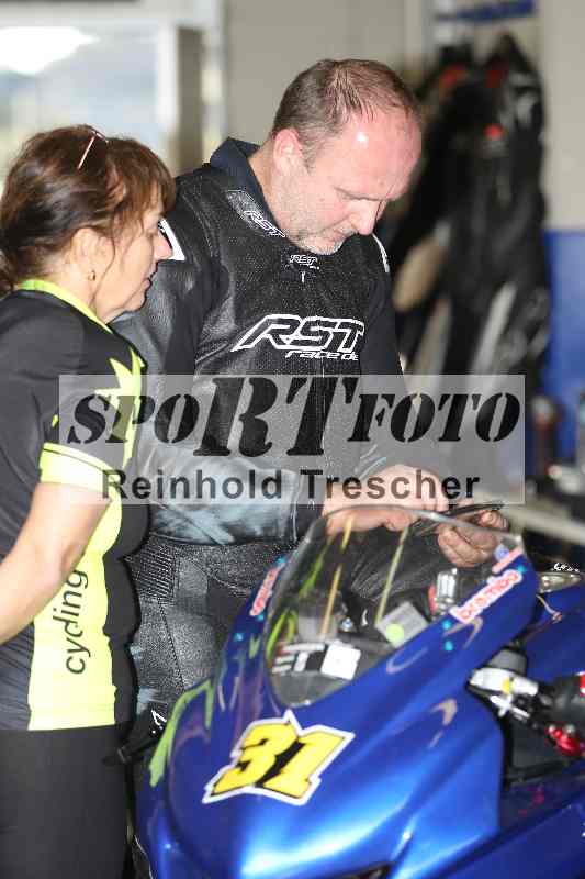 /Archiv-2024/01 26.-28.01.2024 Moto Center Thun Jerez/Boxenimpressionen/27.01.2024